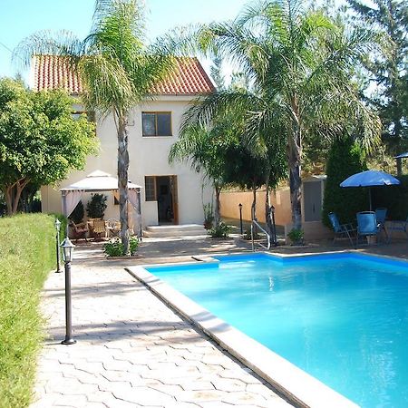 Zena Holiday Villa بيسوري الغرفة الصورة