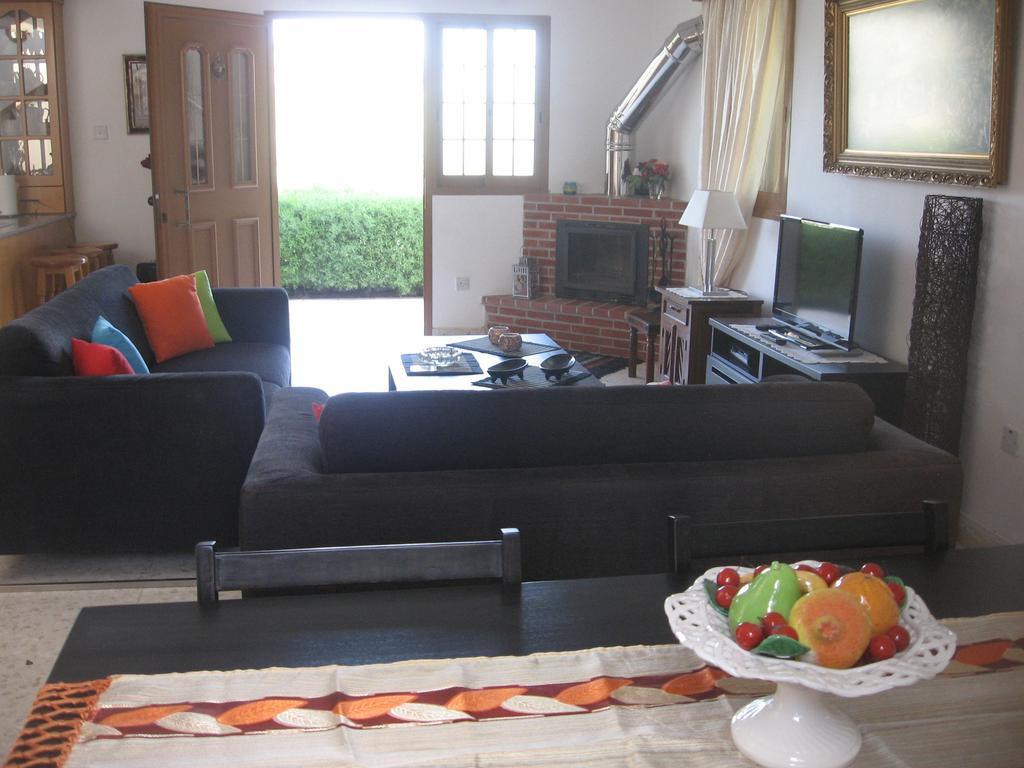Zena Holiday Villa بيسوري الغرفة الصورة