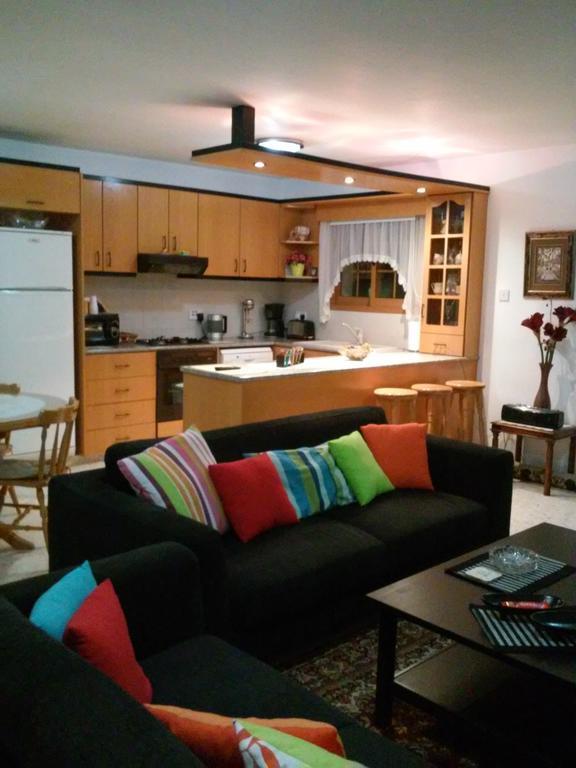 Zena Holiday Villa بيسوري الغرفة الصورة