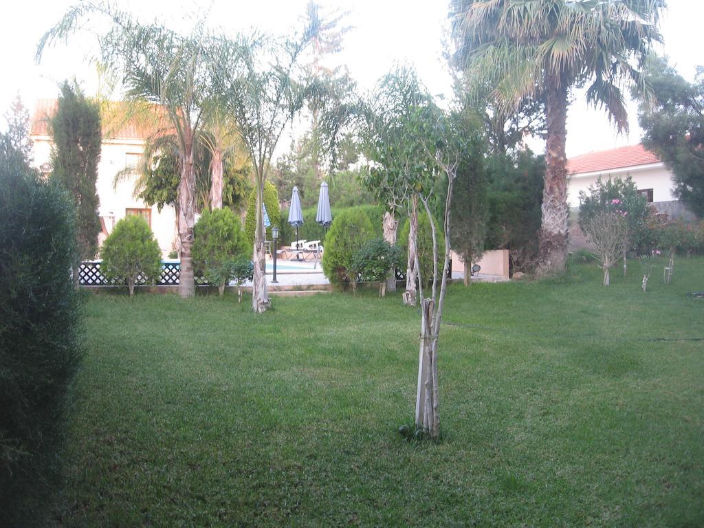 Zena Holiday Villa بيسوري الغرفة الصورة
