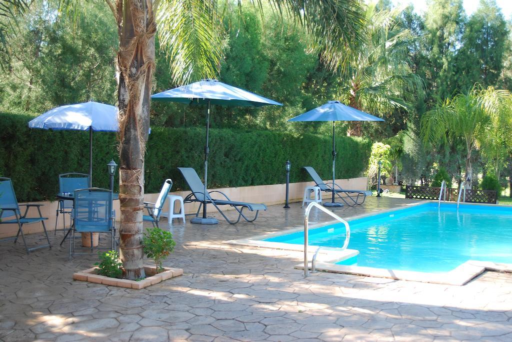Zena Holiday Villa بيسوري الغرفة الصورة