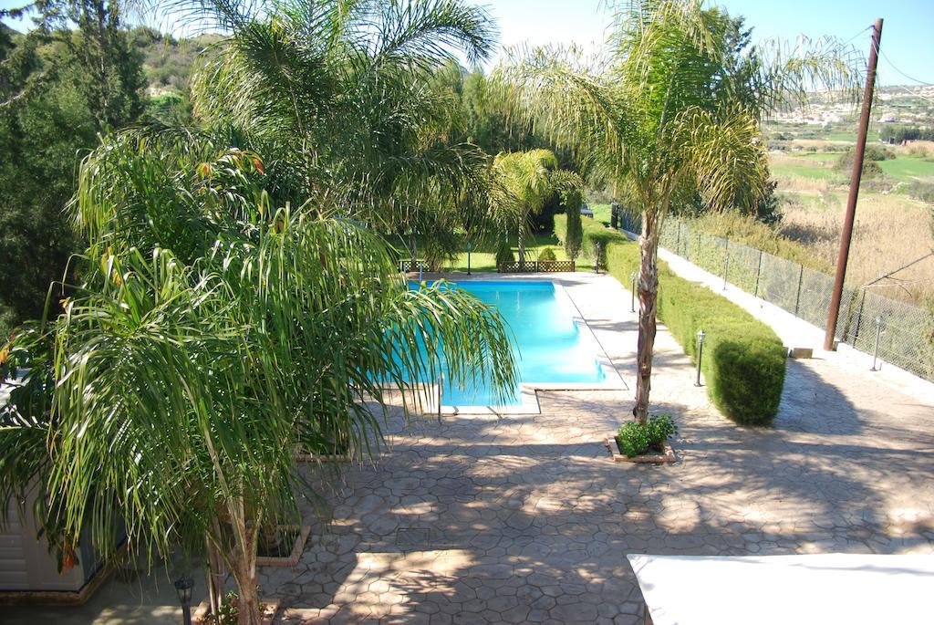 Zena Holiday Villa بيسوري الغرفة الصورة